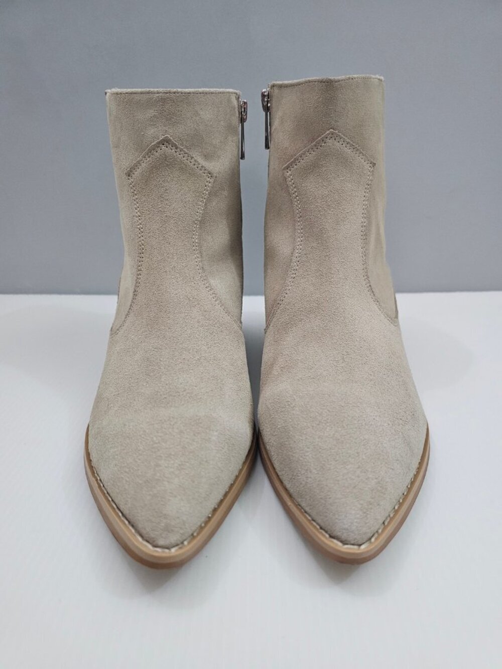 Donald Pliner Gazzi Western Ankle Boot Womens 9 Sand Suede Cowboy Block Heel NEW - Picture 4 of 13